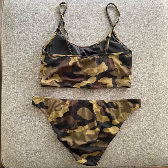 Volcom Camo Bikini - Picture 2 of 9
